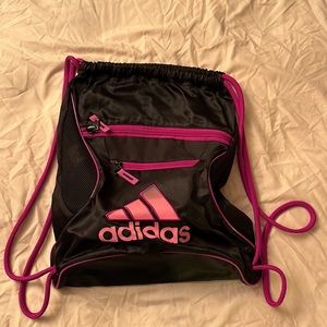 Adidas gym bag w/ mesh areas and pockets!